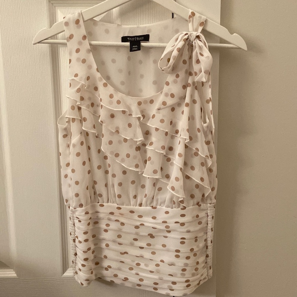 WHBM Ruffled polka dot sleeveless top